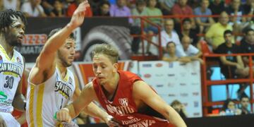 Gaston Whelan y la bronca por las dos derrotas en La Banda de Instituto.