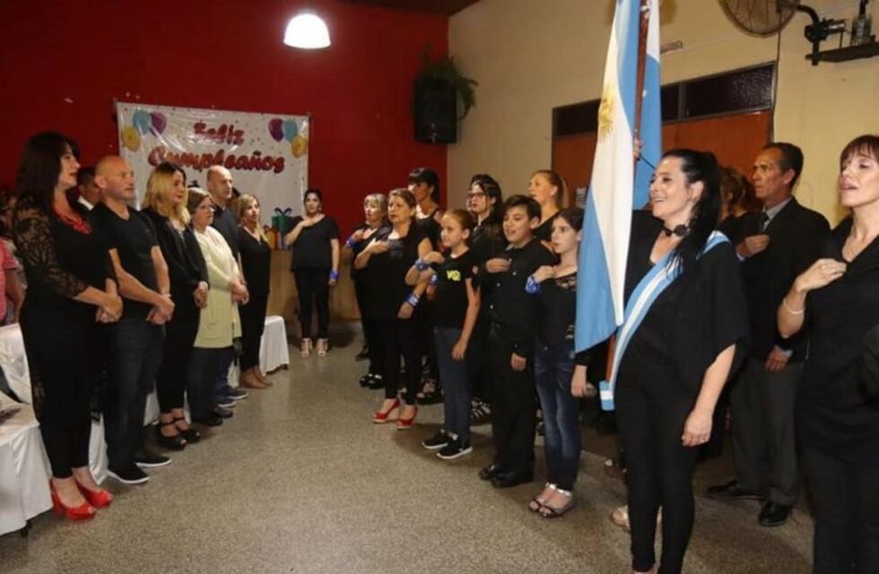 Los intérpretes de "Lengua de Señas" que formarán parte de cada acto oficial en Carlos Paz