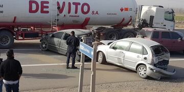 Accidente choque en cadena en ruta 40 por viento zonda