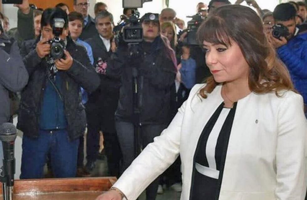 Suspendieron a 3 jueces de Caleta por causa "adopción"