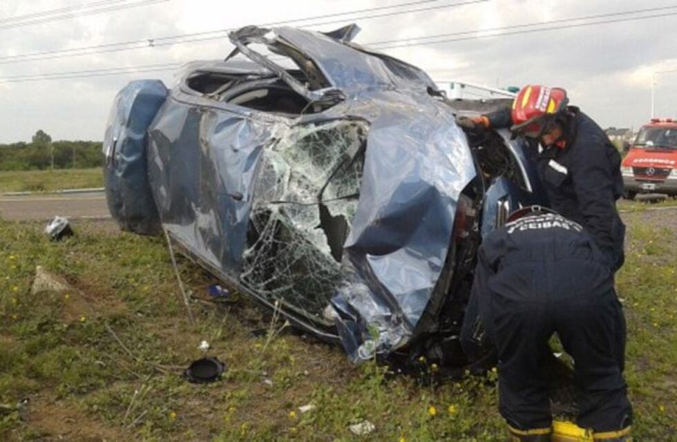 Volcaron en la Ruta 34 cinco hinchas de Sarmiento de Junín