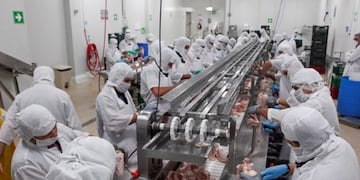 Frigorifico ServiAve - San Justo Entre Ríos\nCrédito: web