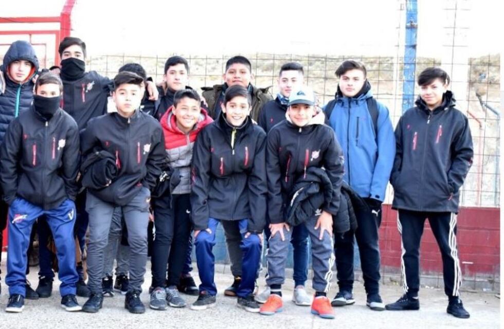 Los pequeños del Club Estrella del Sur rumbo a El Calafate