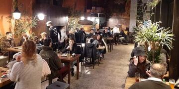 Satisfacción moderada en cervecerías y restaurantes marplatenses luego de la reapertura (Foto: 0223)