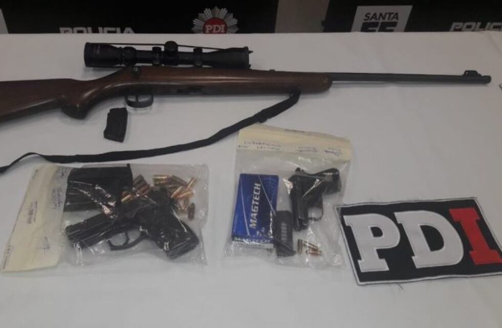 La División Judiciales secuestró droga, armas y detuvo a seis personas junto a dos menores