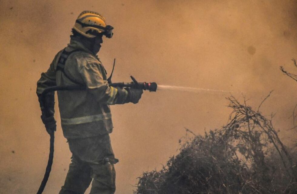 Presentan proyecto para que los bomberos voluntarios de Córdoba también cobren los 10.000 pesos