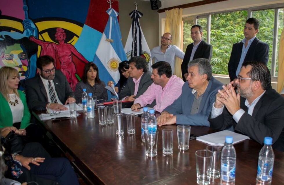 Concejales se reunieron con colegios privados del casco céntrico