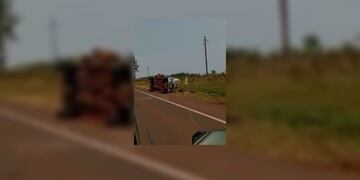 Volcó una camioneta que transportaba una ambulancia en Eldorado