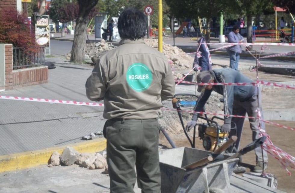 El Ejecutivo ofrece 35% de aumento a los municipales