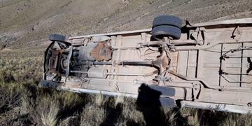 Volcó utilitario con pasajeros, en Jujuy