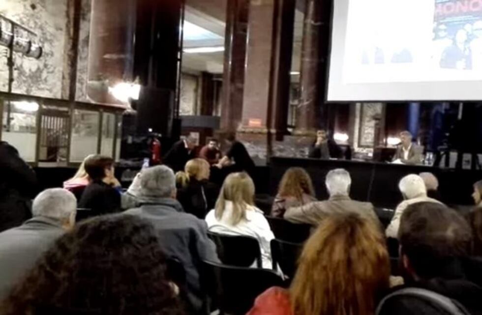 Escándalo en presentación del libro de "Los Monos": la viuda de Cantero irrumpió a los gritos