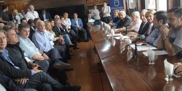 Gobernadores del PJ pegaron el faltazo a la reunión partidiaria\u002E