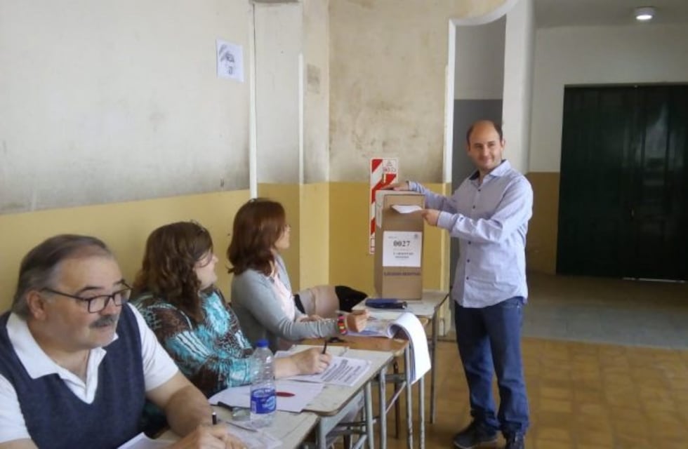 Votó Matías Cirone