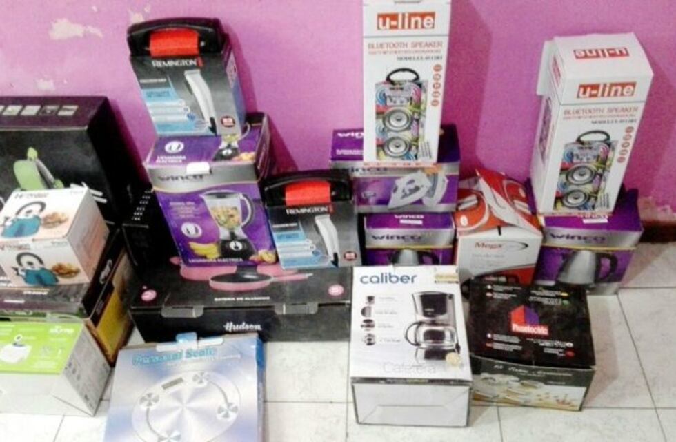 Dos hombres fueron detenidos en un control con mercadería de dudosa procedencia