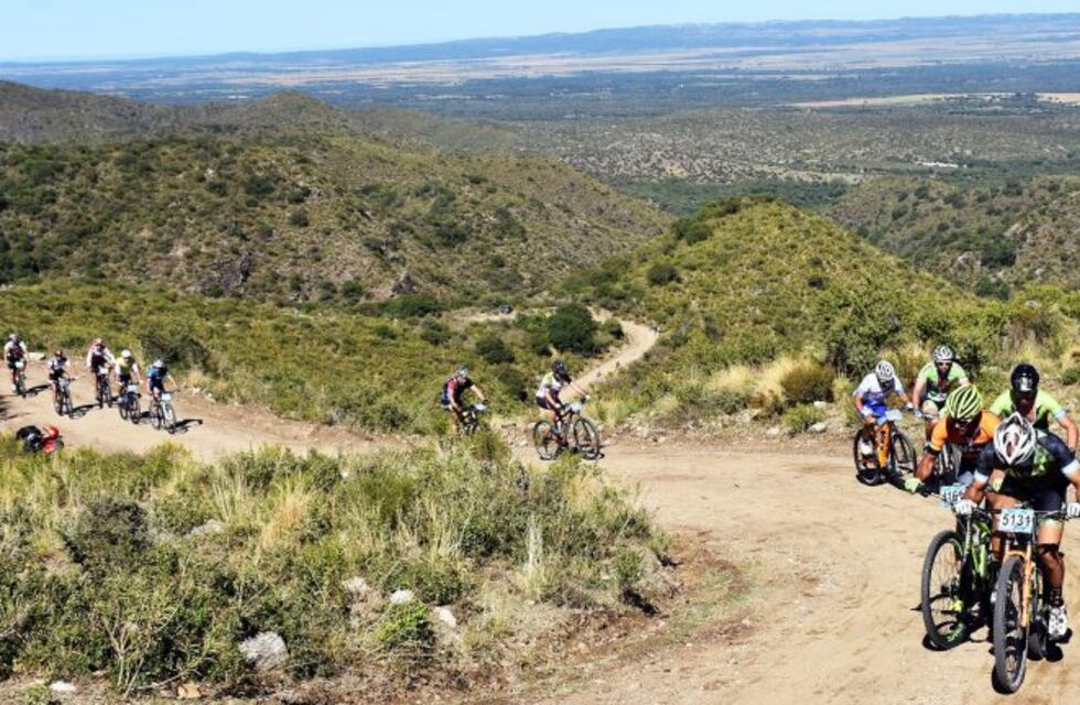¡A pedalear! Larga la octava edición de la Vuelta a las Altas Cumbres