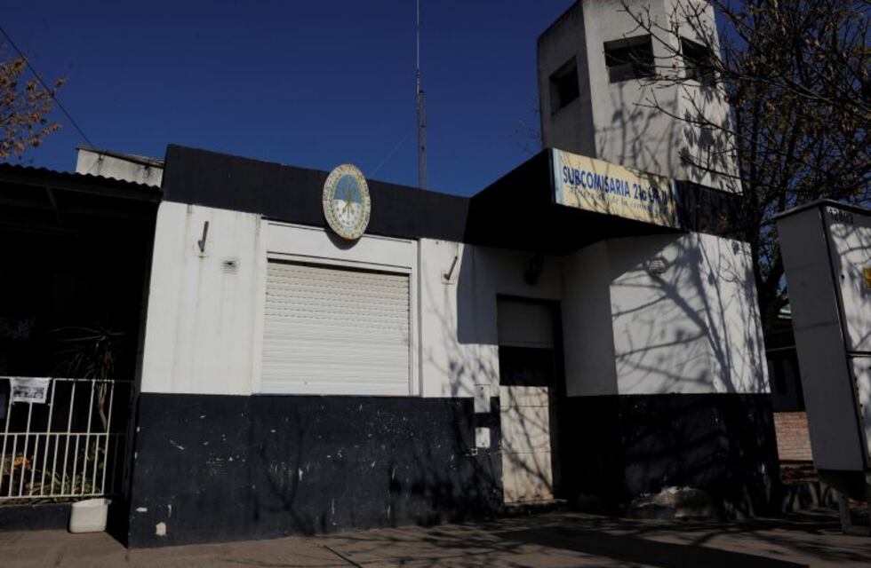 Denunció a un hombre por abuso sexual en un hospedaje en el que dormía con su hijo