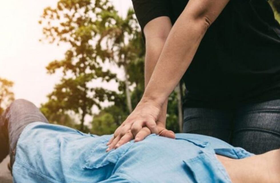 Con 14 años le salvó la vida a un joven de 23 al practicarle maniobras de RCP que aprendió en el colegio