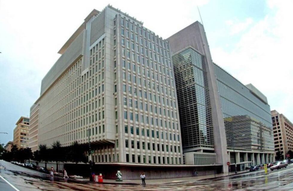 Un exministro de Mendoza fue nombrado alterno en el Banco Mundial