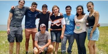 Alumnos Esc\u002E Técnica Victoria