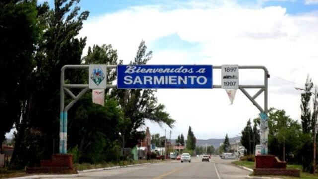 El intendente de Sarmiento puso exigencias para el ingreso.