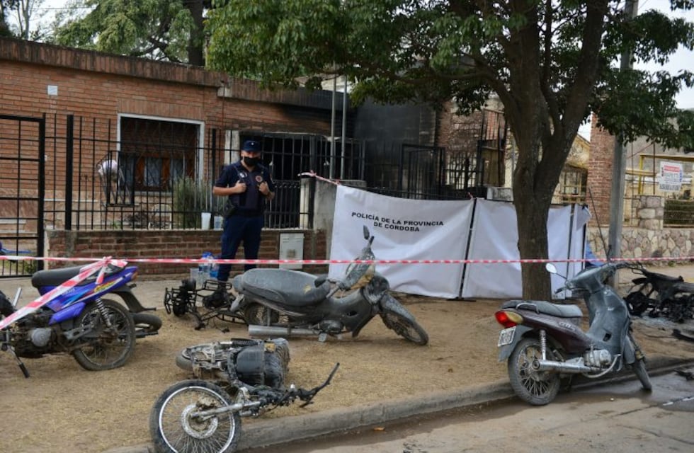 Un muerto y un herido tras el incendio en un taller de motos en Córdoba