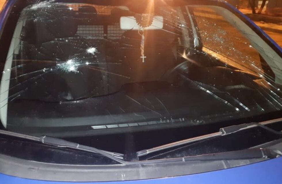 Jesús María: feroz agresión a la Policía dejó un oficial herido