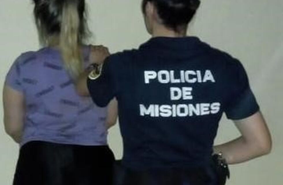 Mujer en estado de ebriedad quiso tomar el control de un ómnibus y fue detenida