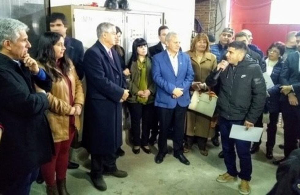 Fuerte cruce entre Poggi y la presidenta de los Bomberos Voluntarios de San Luis