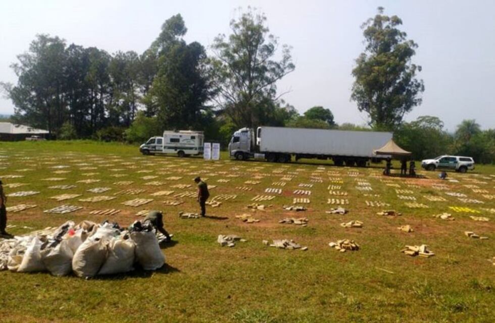 San Ignacio: detienen camión con más de nueve toneladas de marihuana