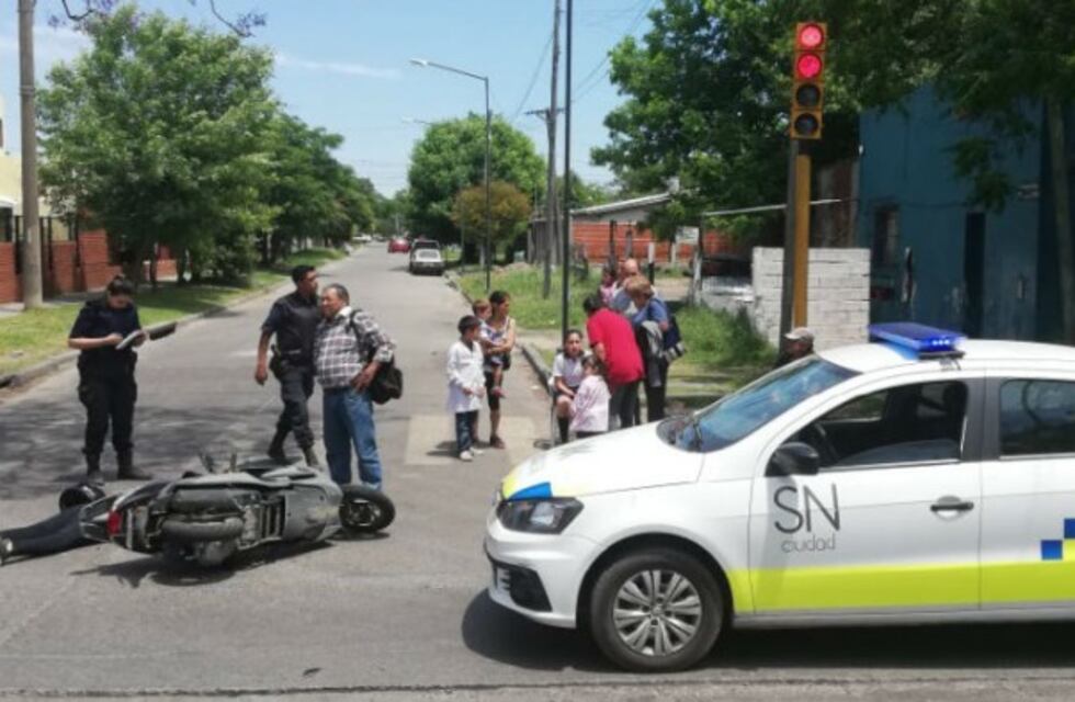 Insólito choque entre motos dejó a dos mujeres heridas por Illia y Gerónimo Costa