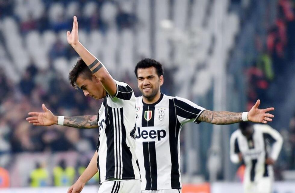 Dybala abrió el manual de los tiros libres para convertirle un golazo al Palermo