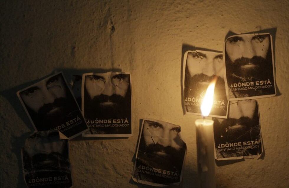 Muestras de solidaridad con la familia Maldonado en las calles porteñas