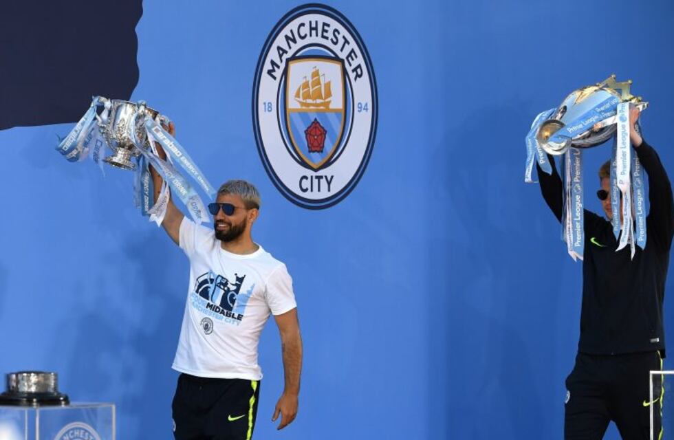 Al plantel del Manchester City se le cayó el trofeo de la FA Cup y quedó destrozado