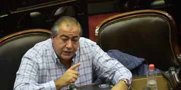 DYN23, BUENOS AIRES, SESION DE DIPUTADOS. FOTO:DYN/LUCIANO THIEBERGER ciudad de buenos aires hector daer diputados sesiona por primera vez en el au00f1o para tratar proyectos camara de diputados primera sesion de 2017 guerra de las agendas