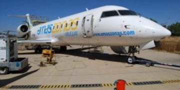 La filial uruguaya de la aerolu00ednea Amaszonas planea volar a Rosario.