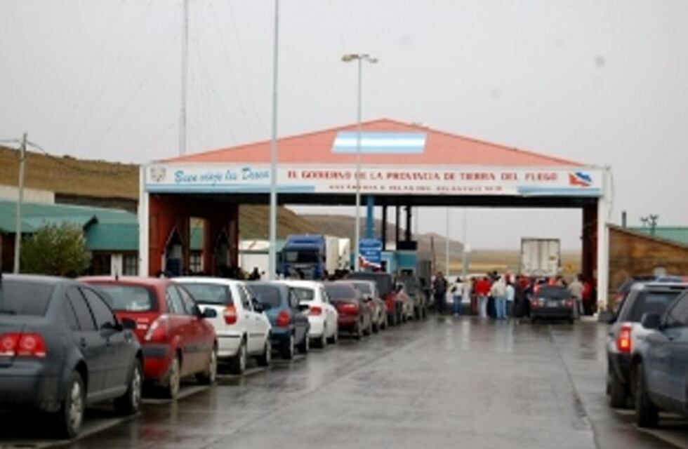 Detuvieron a dos mujeres peruanas con 6 kilos de cocaína en el paso fronterizo San Sebastián