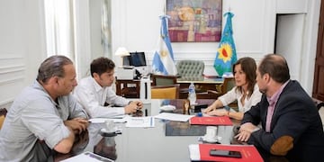 Kicillof con Frederic y Berni (Foto:Télam)