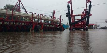 Las inundaciones en Chaco afectaron a la producción agropecuaria y comercial de la región\u002E