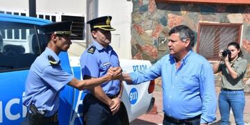 Peppo entregó nuevos patrulleros a la Policía de Resistencia\u002E (Foto: @domingopeppo)