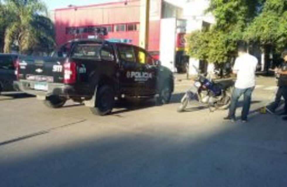 Persecución en la zona norte terminó con los motochorros chocando contra un patrullero