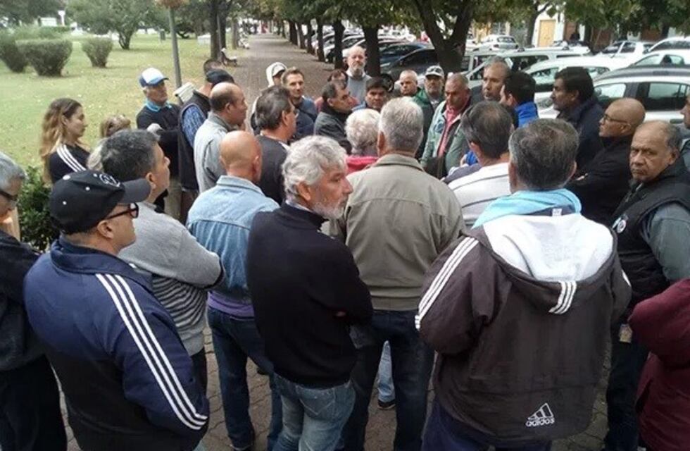 Tenso cruce en el Concejo entre veteranos de Malvinas y ex soldados continentales