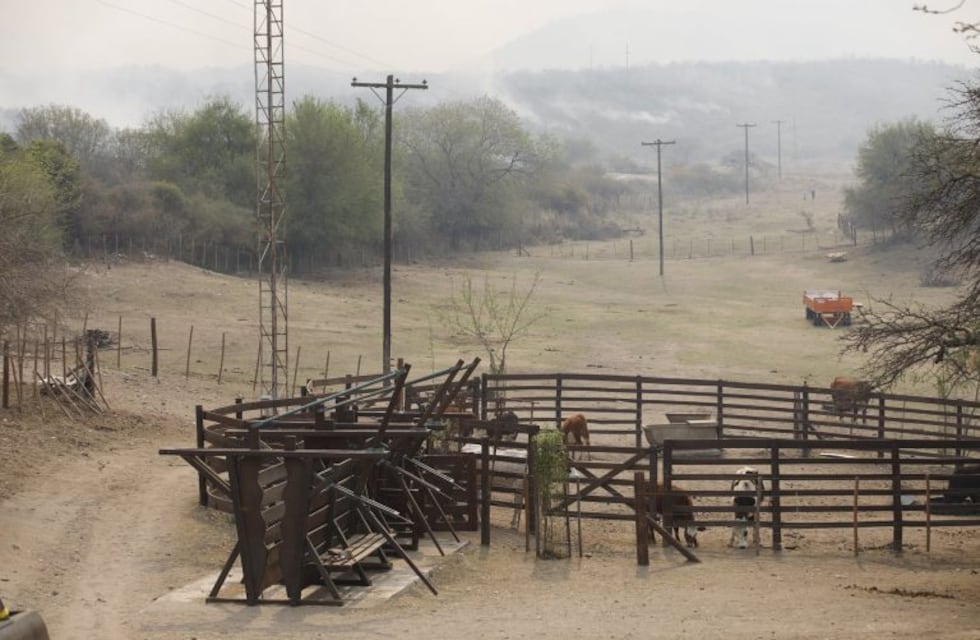 Lograron controlar algunos de los incendios en las sierras cordobesas