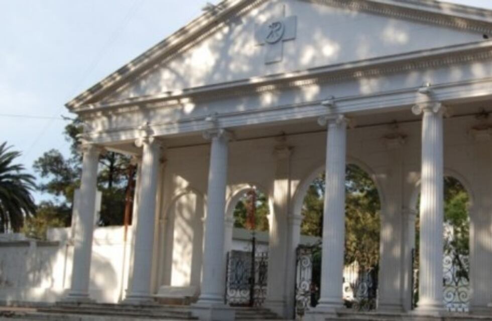 Encontraron una mujer sin vida en el cementerio de Bahía Blanca