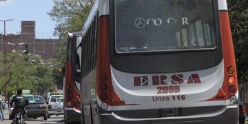 El paro de choferes de ERSA continuará al menos hasta el mediodía del martes (Foto: El Liberal)