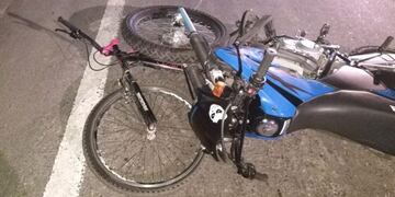 Choque entre moto y auto en Fray Luis Beltrán\u002E (SL24)