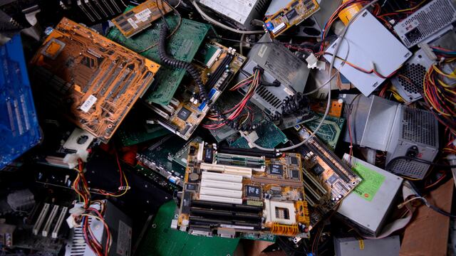 Lo recolectado será utilizado para restaurar computadoras que serán donadas.