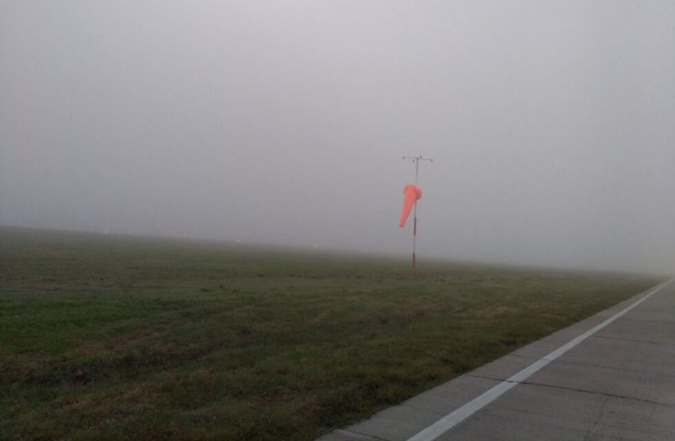 Niebla en Buenos Aires: demoras en Aeroparque y poca visibilidad en los accesos