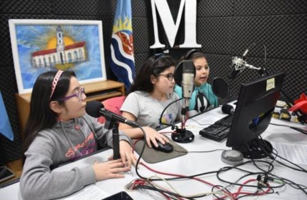 Está abierta inscripción al ateneo Radio Escolar como medio de aprendizaje