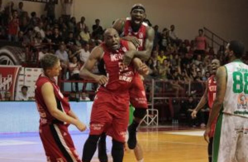 Básquet: Instituto está encendido y volvió a ganar