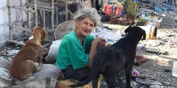 La abuela vivía en un basural que da una vivienda de la localidad de Chimbas\u002E